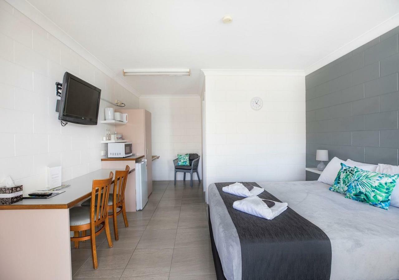 טאונסביל Banjo Paterson Motor Inn מראה חיצוני תמונה