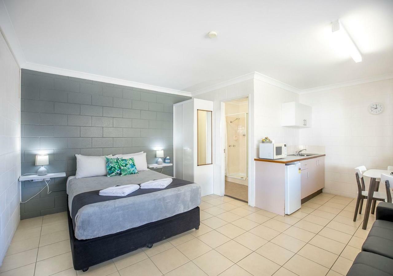 טאונסביל Banjo Paterson Motor Inn מראה חיצוני תמונה